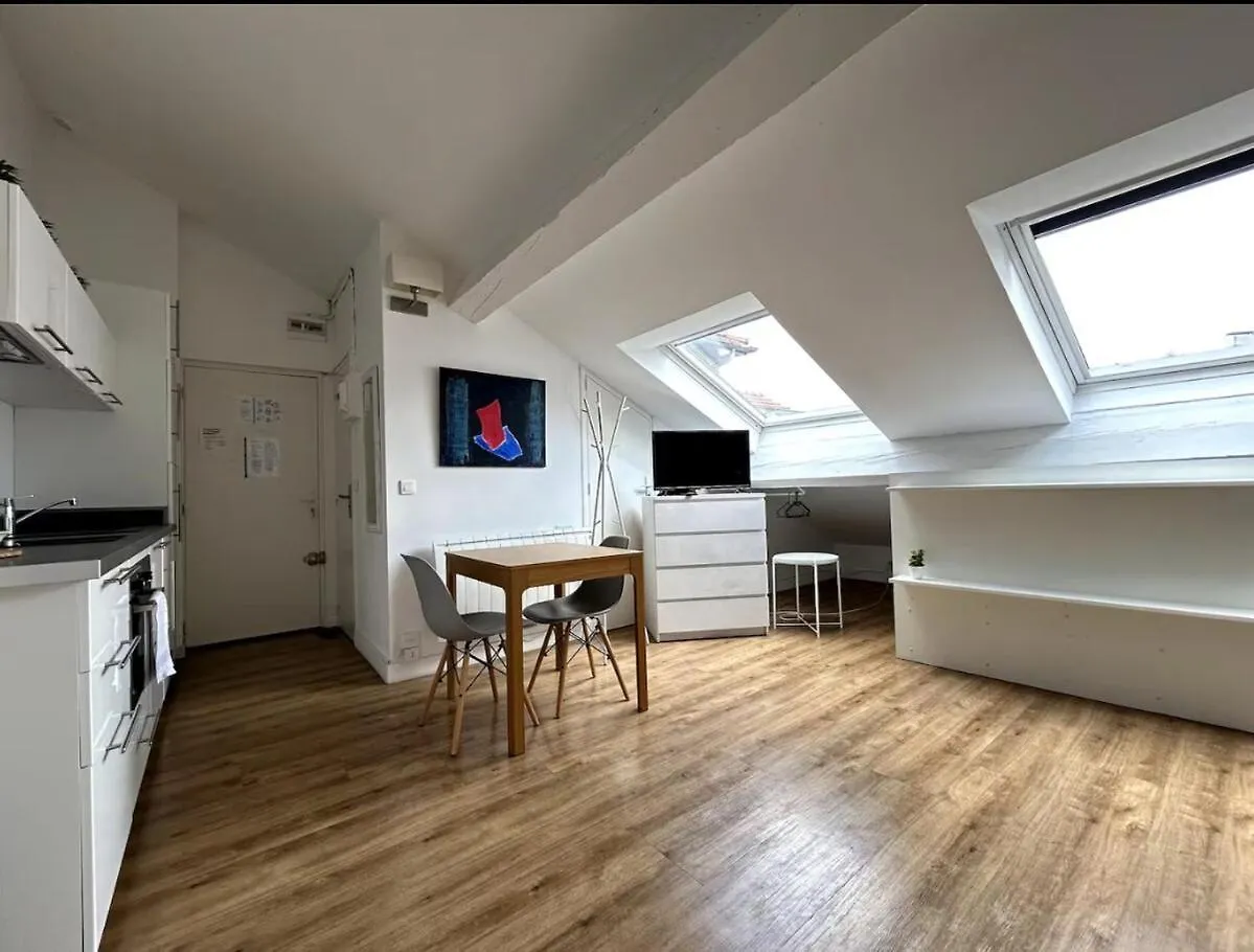 Daire Rachais Ci - Lyon 2 - Quiet Comfortable And Bright Studio In Garibaldi